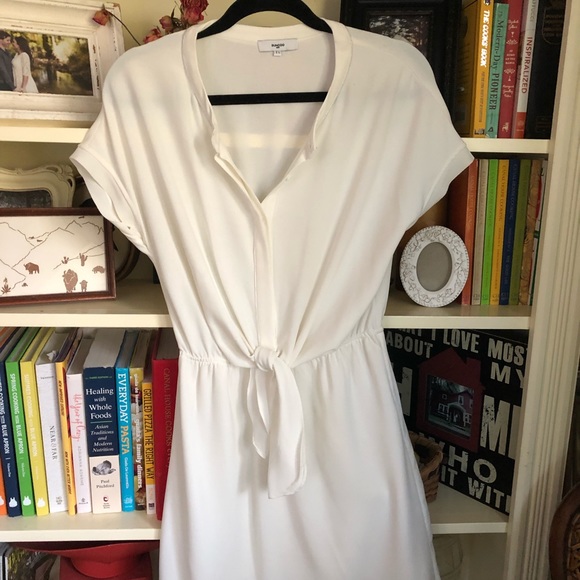 Christina Knot Dress - Picture 2 of 8